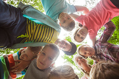 camp-kids-circle-sm400